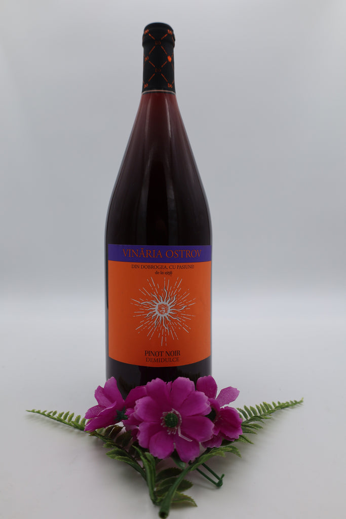 Vinăria Ostrov, Pinot Noir, Bax 6 sticle-1.5l, Roșu, Demidulce